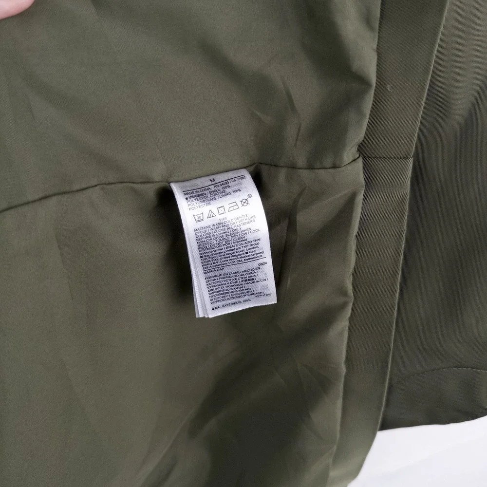 Gap Mac Rain Coat Olive Green Men's M Relaxed Fit Water Resistant Wind Proof